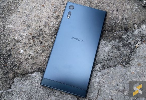 Sony Mobile Малайзия   наконец выпустила свой последний флагманский смартфон,   Xperia XZ   и компакт   Xperia X Compact   на местном уровне